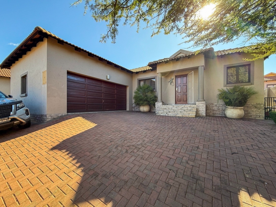 3 Bedroom Property for Sale in Melodie North West